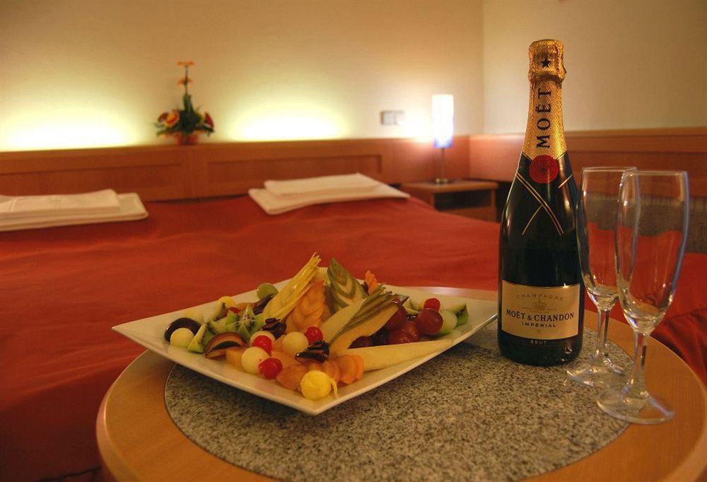 Hotel Maria Ostrava Eksteriør bilde